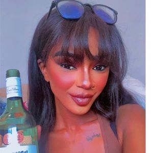 Meet your Posher, Omnia